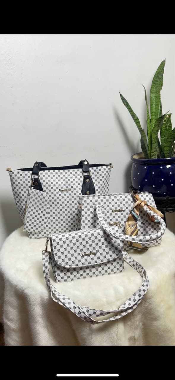 Ladies Hand Bag's - Image 26