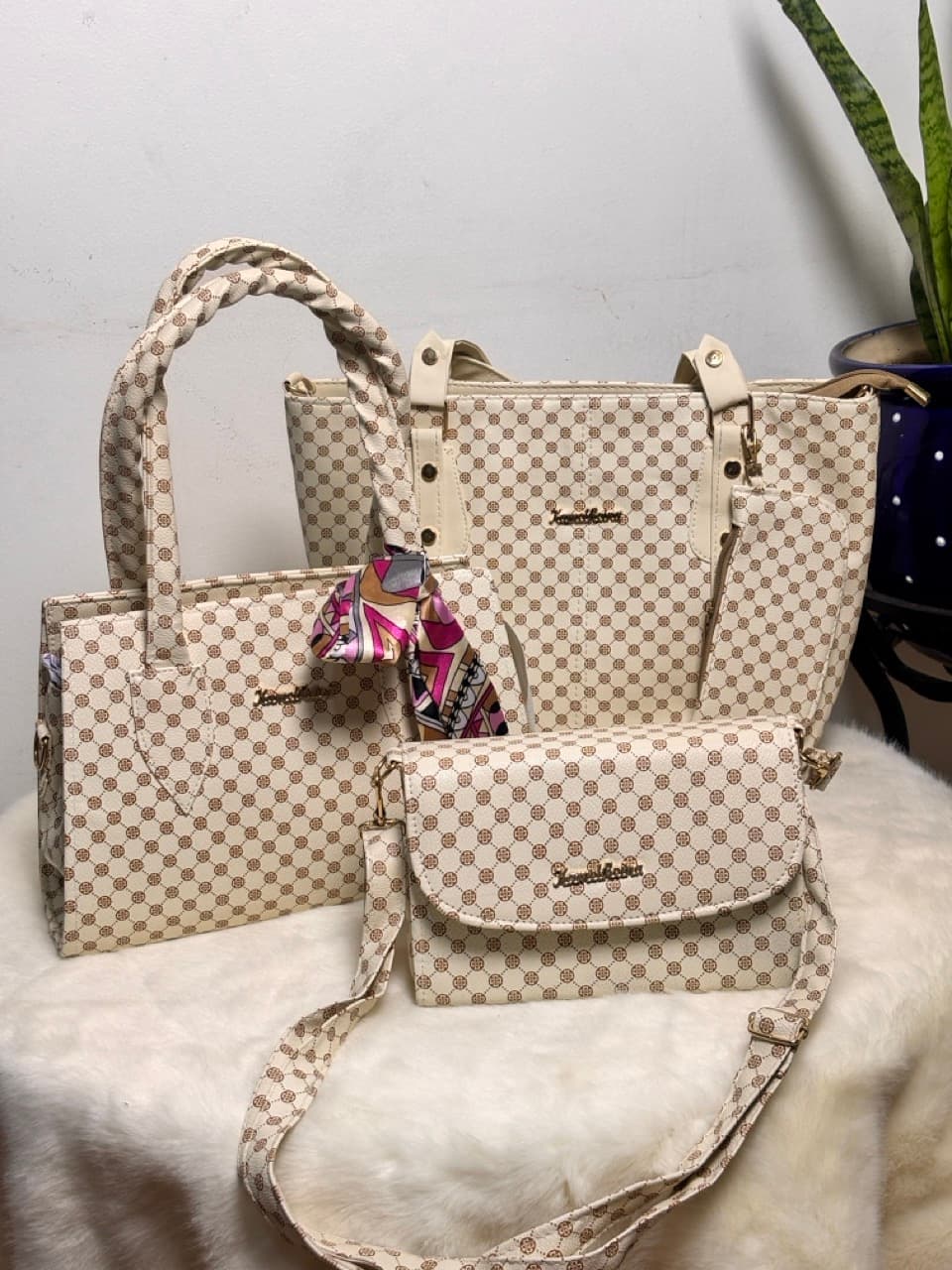 Ladies Hand Bag's - Image 25