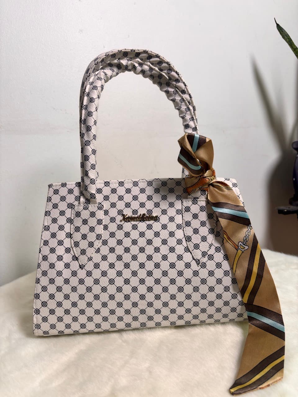 Ladies Hand Bag's - Image 36
