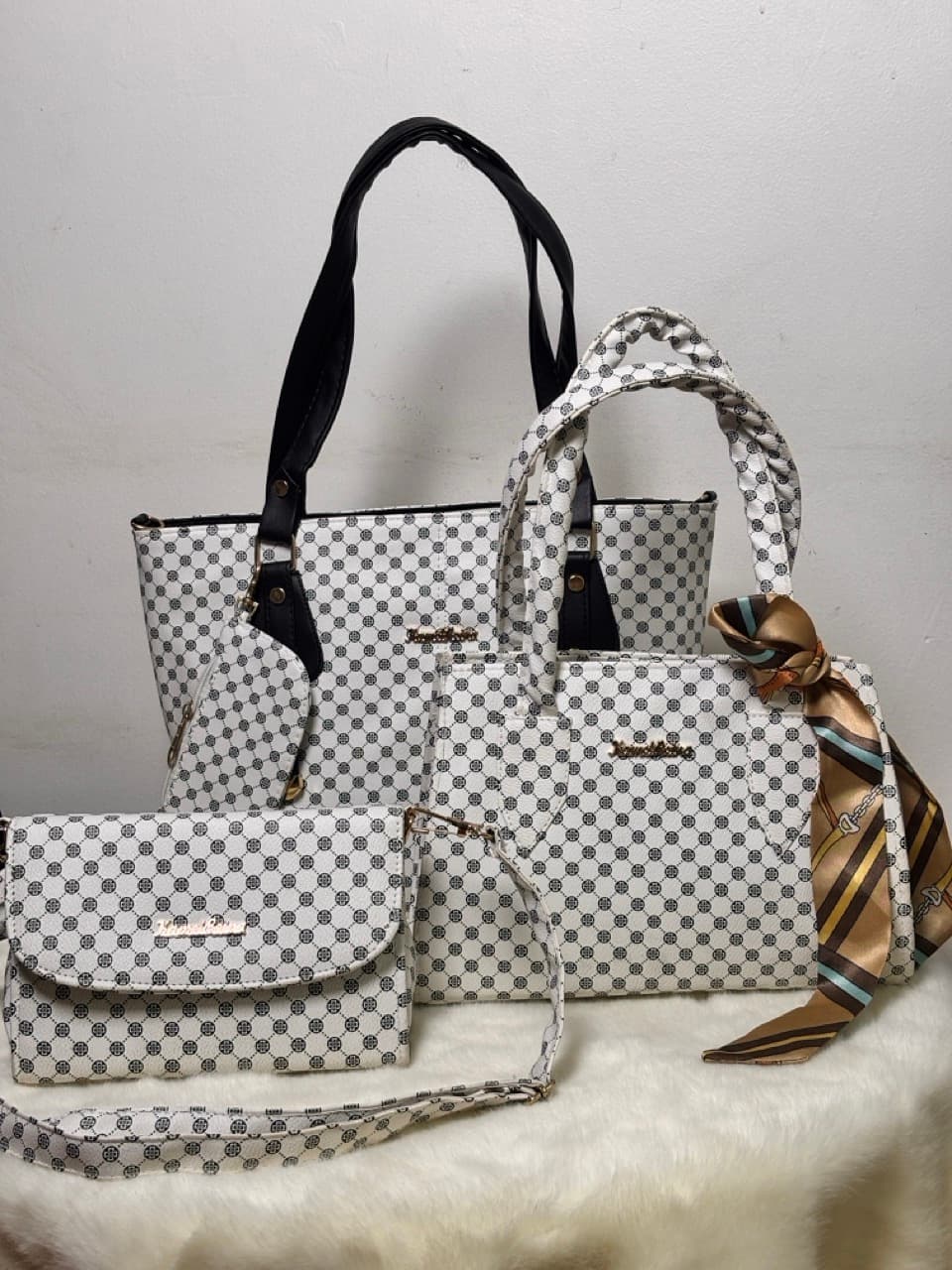 Ladies Hand Bag's - Image 37