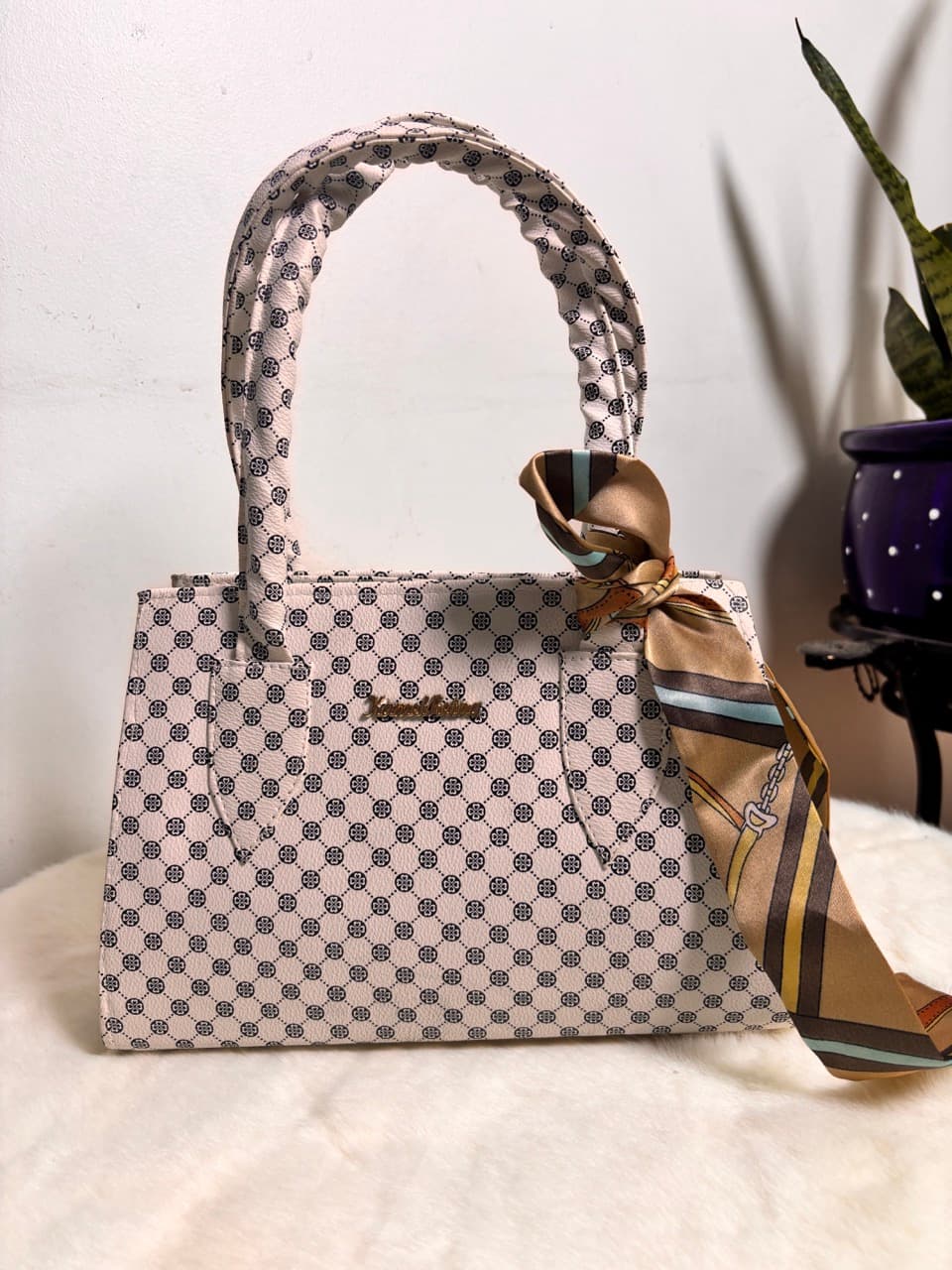 Ladies Hand Bag's - Image 35