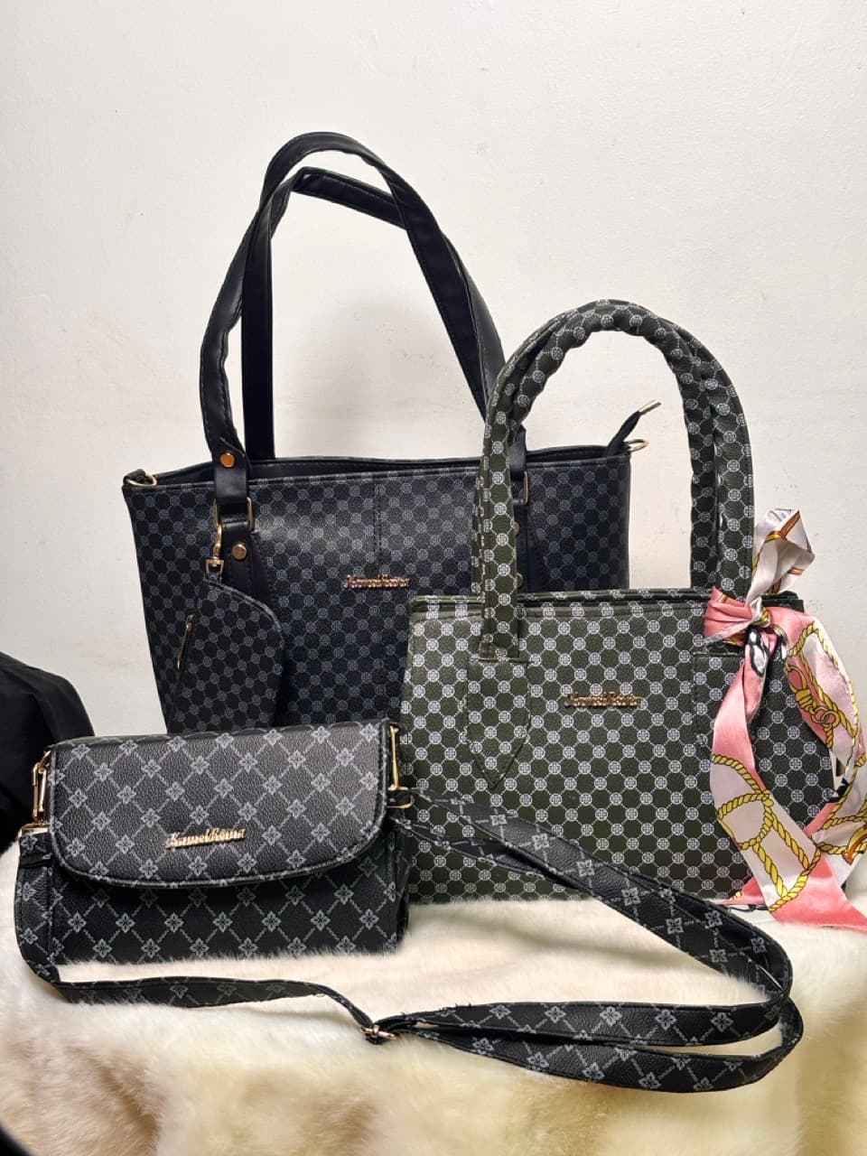 Ladies Hand Bag's - Image 40